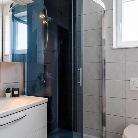 With A Parking Space - 23333 Apartment *